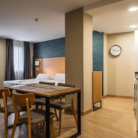 ホテル Zentral Mayoral 3*