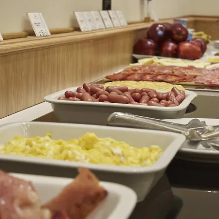 Zentral Mayoral ホテル トレド