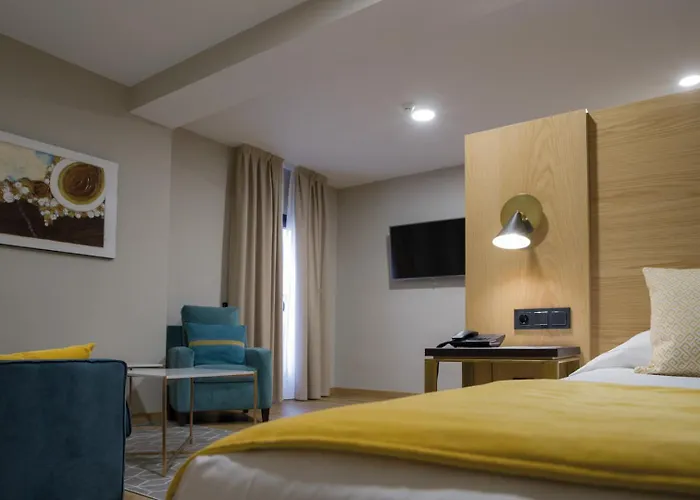 Hotel Zentral Mayoral 3*