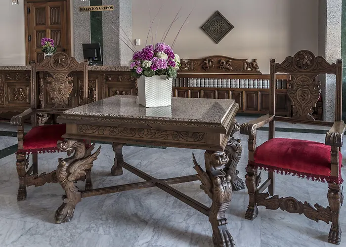 Zentral Mayoral Hotel