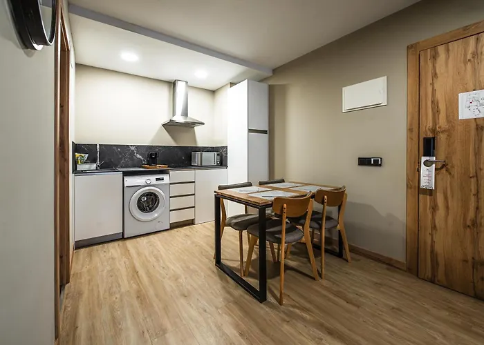 Zentral Mayoral Hotel 3*